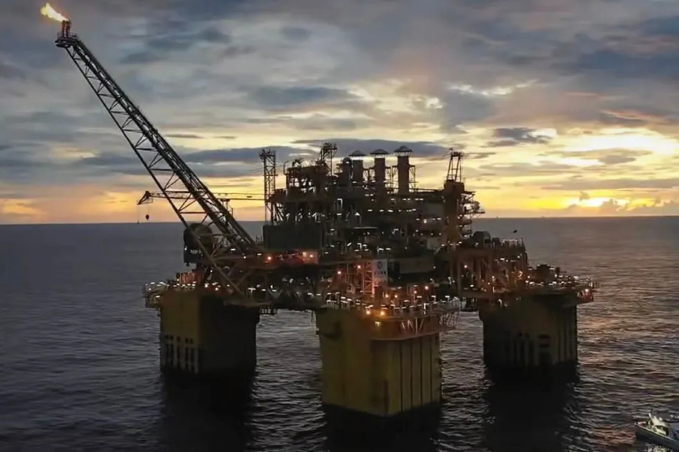 First gas: at the Lingshui 17-2 deep-water field in the South China Sea