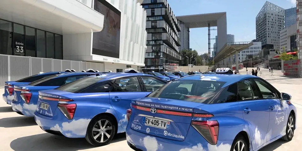 Paris taxis powered by hydrogen from Air Liquide