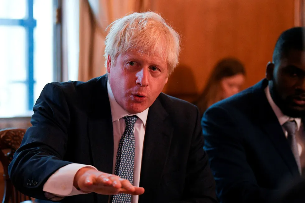 Statsminister Boris Johnson forbereder Storbritannia for en hard brexit.