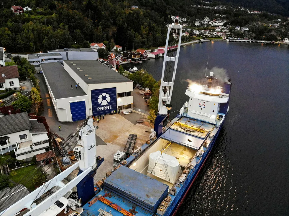 Familiebedriften Parat Halvorsen i Flekkefjord er Norges største leverandør av damp- og varmeanlegg. Nå har de landet en milliardavtale i Kina.