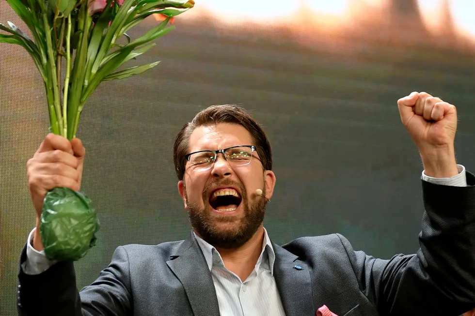 Sverigedemokraternas partileder Jimmie Åkesson feirer valgseieren forrige søndag.