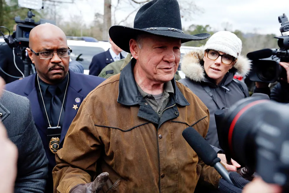 Roy Moore klarer ikke å akseptere at han tapte i Alabama og går nå til retten for å få valget omgjort. Foto: Brynn Anderson / AP / NTB scanpix