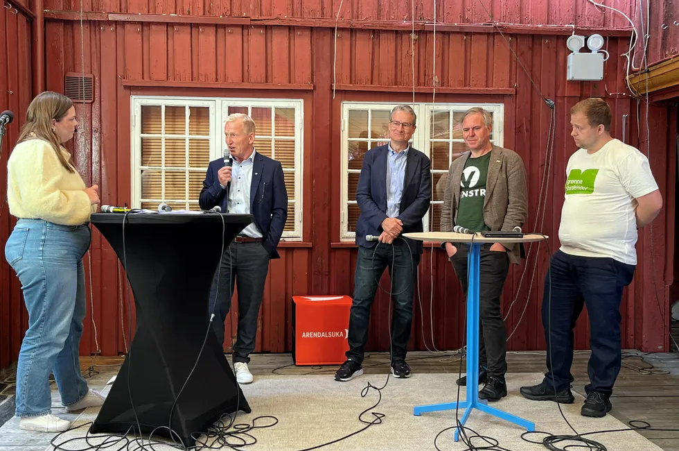 Debatt under Arendalsuka 2024. Moderator Hanna Bakke Jensen (t.v.) Kåre Heggebø, leder Norges Fiskarlag, Olve Grotle (H), Alfred Bjørlo (V) og Christopher Hermansen (MDG)