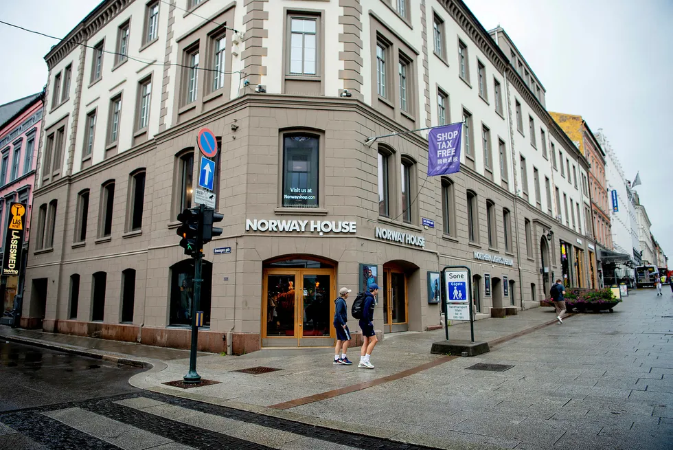 Norway House på Karl Johan i Oslo er en av Norway Shops souvenirbutikker.