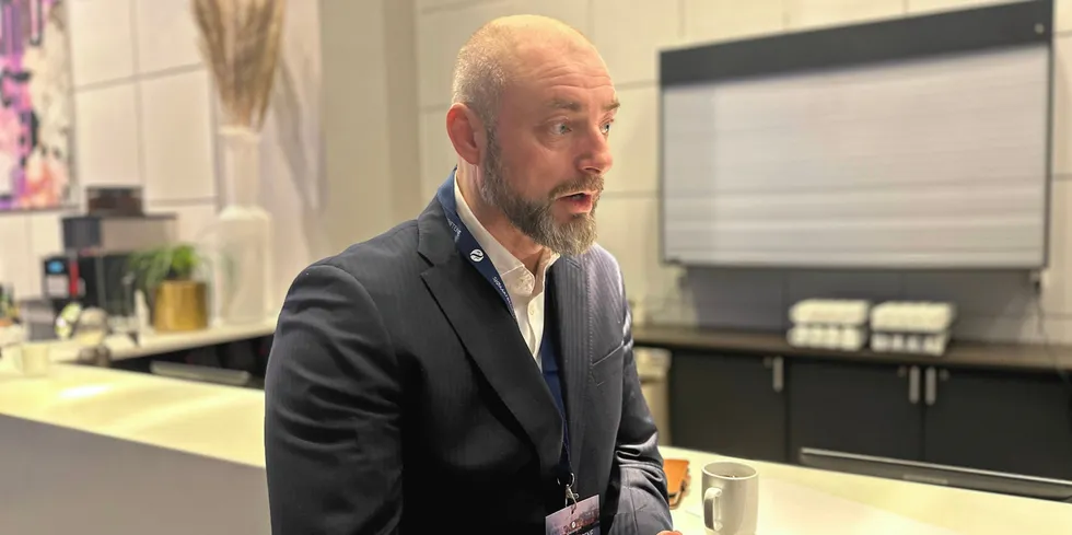 Administrerande direktør i Sjømatbedriftene, Robert Eriksson, er ikkje imponert over medlemmene i normprisrådet.