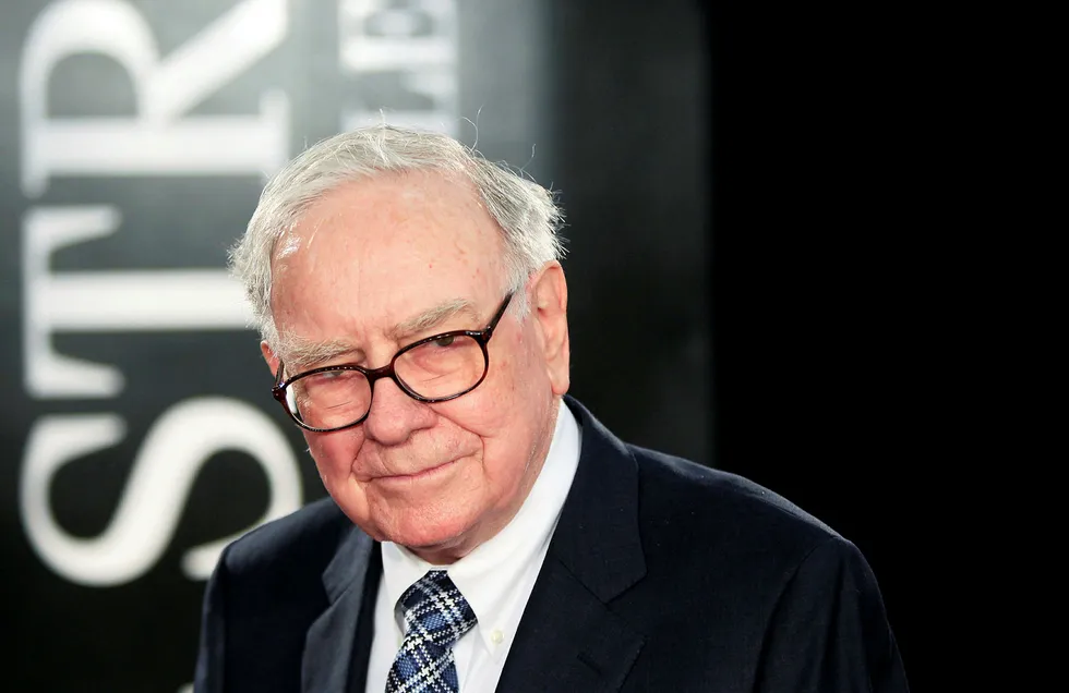 Warren Buffett søkte et nytt veddemål om markedet, men ombestemte seg kjapt og ga alderen skylden. Foto: Lucas Jackson/Reuters/NTB Scanpix
