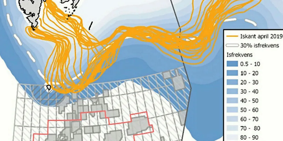 Havforskningsinstituttets iskantmålinger. De oransje linjene viser hvor iskanten (15 prosent iskonsentrasjon) lå alle dagene i april 2019. De blå og hvite linjene viser isfrekvens (1988-2017) for april, mens de grå og røde linjene og feltene viser petroleumsområder og lisenser.