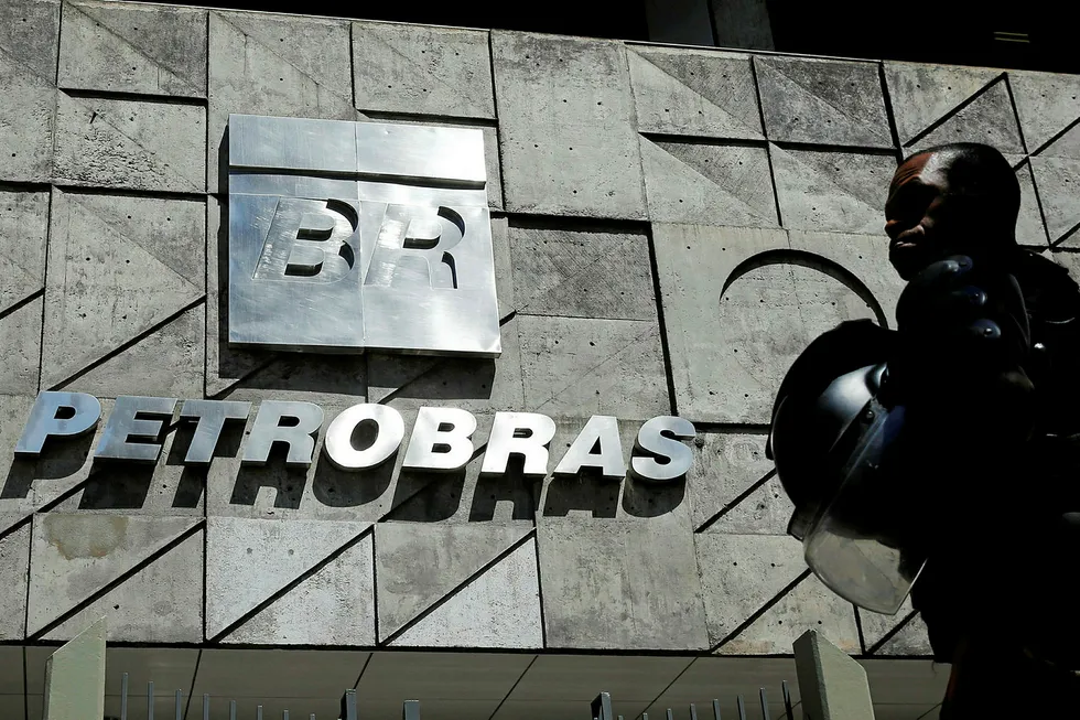 Petrobras: Adds mature field pair to divestment list