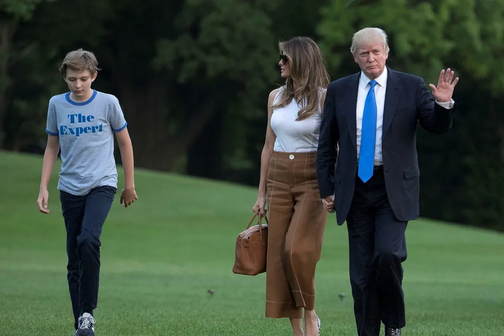 Melania Trump har nå flyttet inn i Det hvite hus i Washington. Hun ankom presidentboligen med sin mann og yngste sønn. Foto: Carolyn Kaster