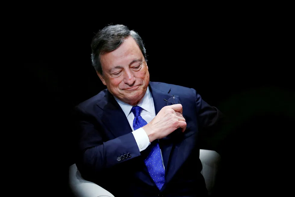 Sentralbanksjef Mario Draghi holder renten uendret på 0,00 prosent og fortsetter verdikjøpsprogrammet på 60 milliarder euro i måneden. Foto: Denis Balibouse/Reuters/NTB scanpix