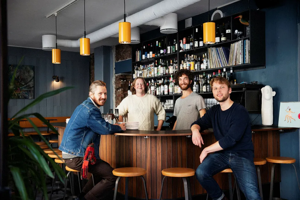 Nytt vannhull. Albatross eies av bartenderne Tom-Fredrik de Ridder, Ole Thorsen og Einar Kaupang, og designeren Morten Engebretsen.