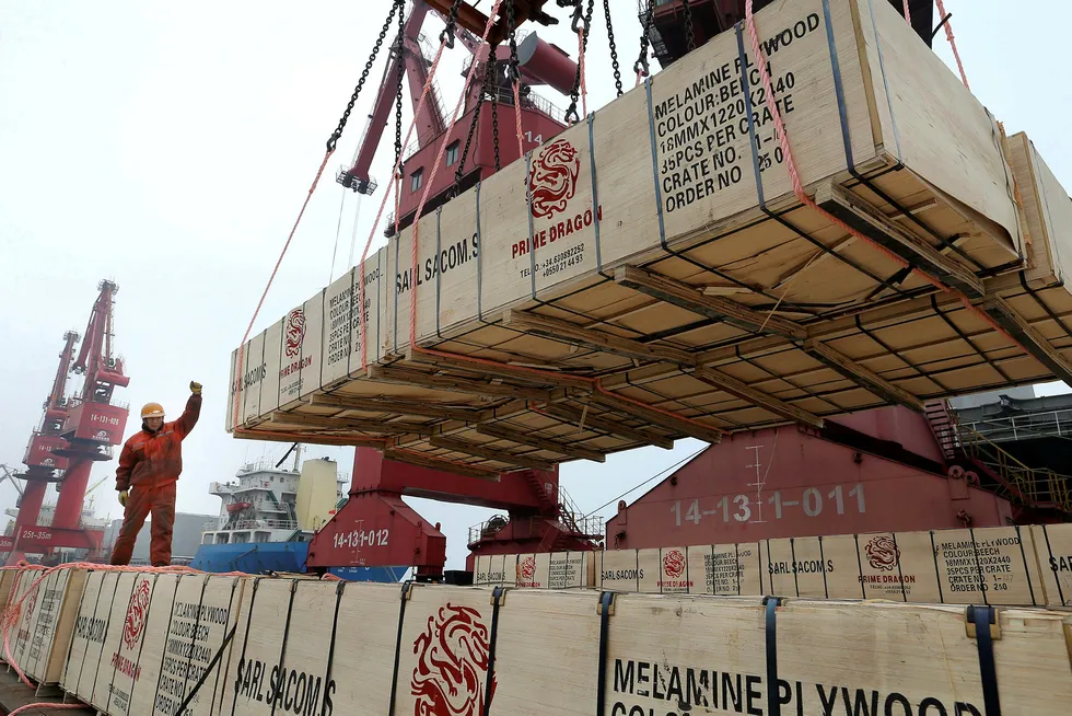 Den negative utviklingen i Kinas handel snudde i mars, ifølge foreløpige rapporter. Verdens handelsorganisasjon (WTO) venter at den globale handelsveksten vil bli betydelig lavere i år – selv om de går mot en løsning i handelskrigen mellom USA og Kina