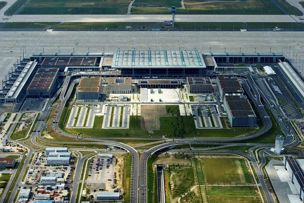 Den nye storflyplassen Willy Brandt - Berlin-Brandenburg har vært en skandale fra begynnelse til slutt. Foto: Patrick Pleul/AFP photo/NTB Scanpix