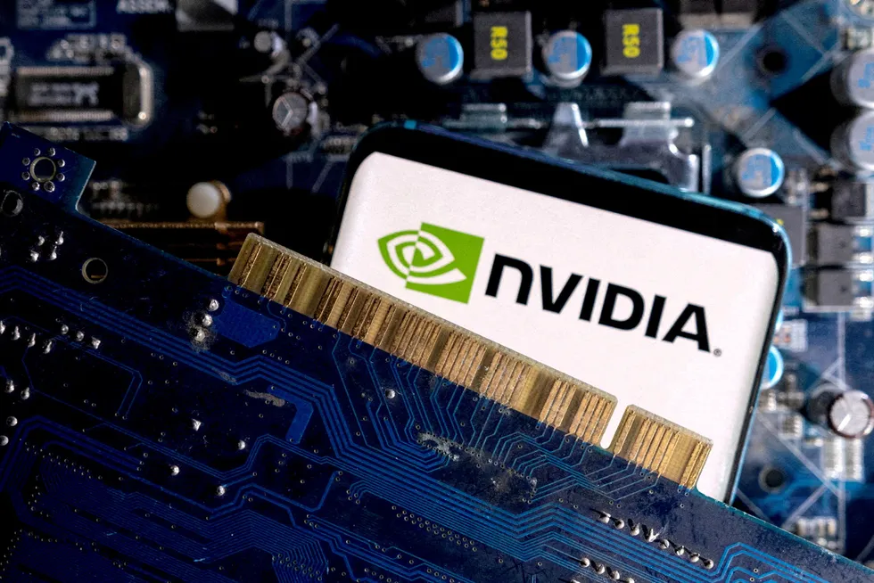 Nvidia leverte nok et kvartal med kjempevekst, men aksjen falt over seks prosent torsdag. Den er fortsatt opp rundt 140 prosent siden årsskiftet.