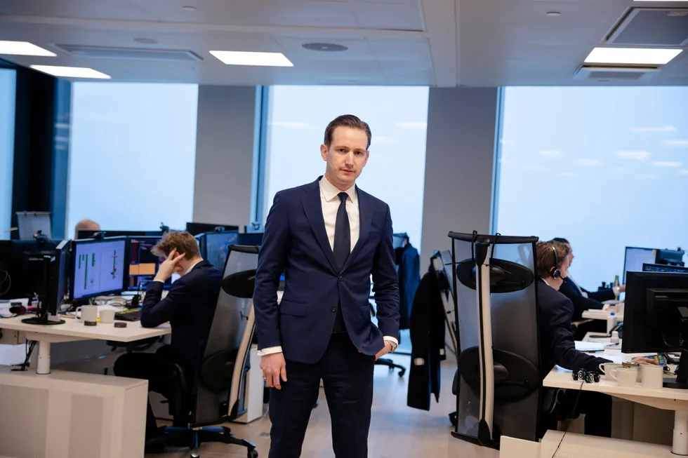 ABGs Norge-sjef Kristian B. Fyksen kan glede seg over at meglerhusets inntekter og resultat økte i fjerde kvartal.