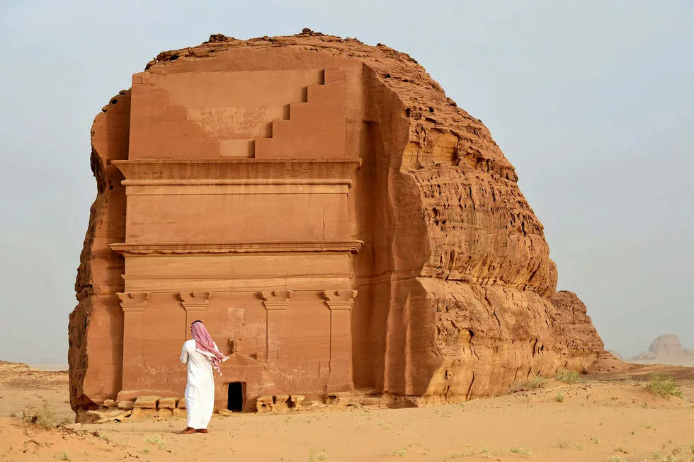 Saudis set off on tourist trail