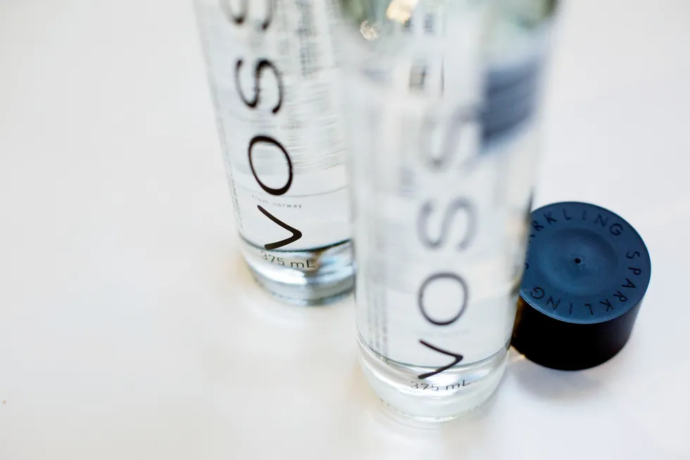 Flaskevannprodusenten Voss bokførte et resultat før skatt på tett oppunder minus 33 millioner dollar i 2020, som er 277, 5 millioner i norske kroner.