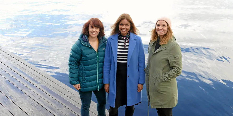 Monica Langeland, Kathleen Offman Mathisen og Mariann Frantsen har etablert Havets Verdiskapere og konferansen «Kvinner i havet». Nå etterlyser de – igjen – flere menn på konferansen.