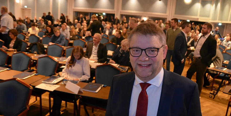 Jonny Berfjord med klare beskjeder i åpningstalen på Fiskebåts årsmøte som samtidig er hans siste som styreleder i Fiskebåt.