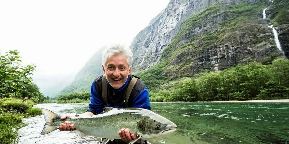 SESONGSTART: Natt til fredag åpnes sesongens laksefiske i mange hundre elver her til lands.Foto: Norske Lakseelver