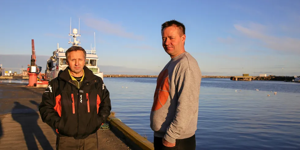 KAMP OM PLASSEN: Fiskerne Odd-Arne Mikkelsen og Eirik Norvoll fra Andenes opplever økende interesse og aktivitet fra andre næringer på fiskefeltene utenfor Andøy. De mener situasjonen nå begynner å bli utfordrende for fiskerne i området.