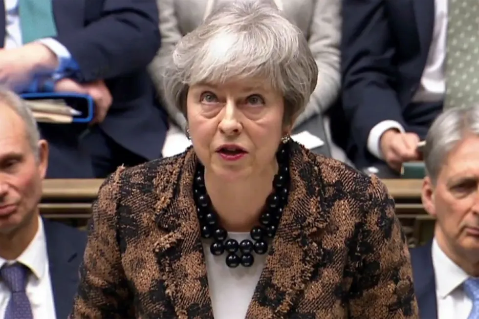 Statsminister Theresa May under den viktige talen i parlamentet mandag ettermiddag.