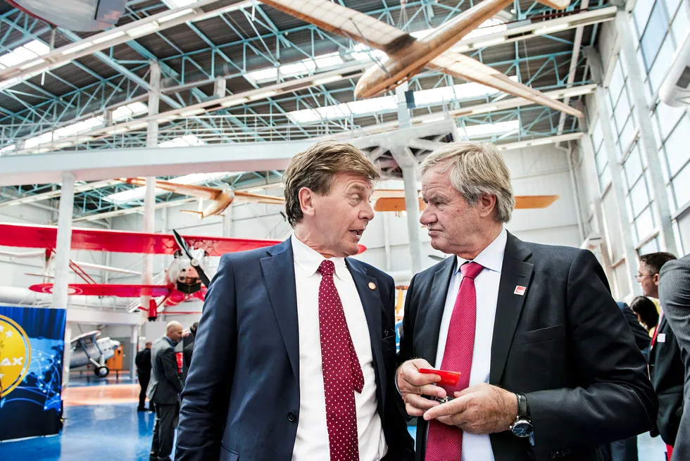 F.v. styreleder Bjørn H. Kise og Norwegian-sjef Bjørn Kjos, her på Paris Air Show 2015 på Le Bourget Lufthavn.