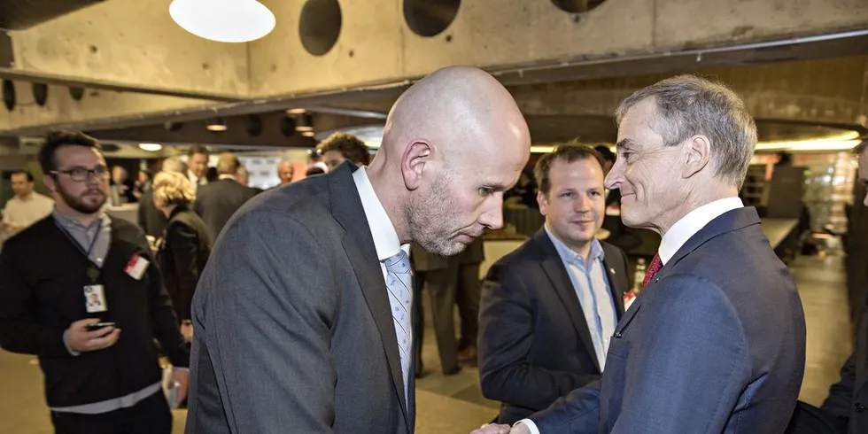 Tord Lien (t.v.) og Jonas Gahr Støre. Foto: Aleksander Nordahl.