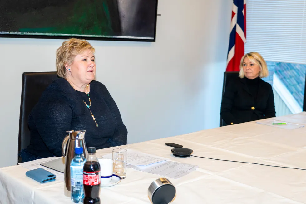 Erna Solberg har vært partileder siden 2004. Nå har Høyre begynt å snakke om hvem som en gang skal ta over. Frem til nå har ettervekst stort sett vært noe justisminister Monica Mæland har fleipet med på koronapressekonferanser.