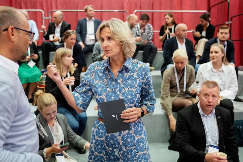 Irene Rummelhoff, Equinors konserndirektør for markedsføring, midtstrøm og prosessering, under en debatt på oljemessen ONS i Stavanger.