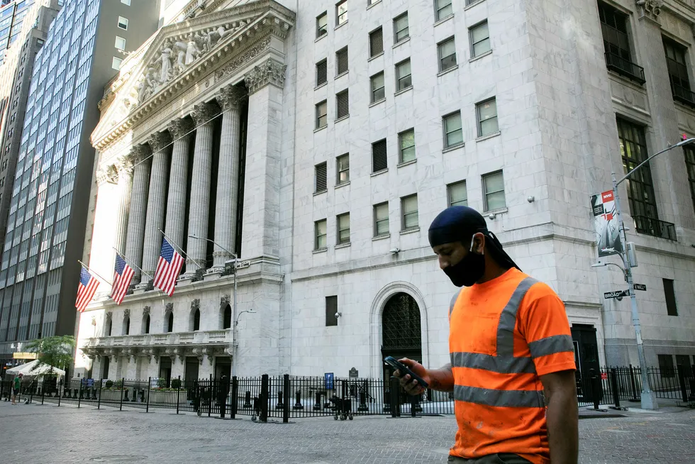 Wall Street stengte i pluss torsdag etter oppløftende jobbtall.