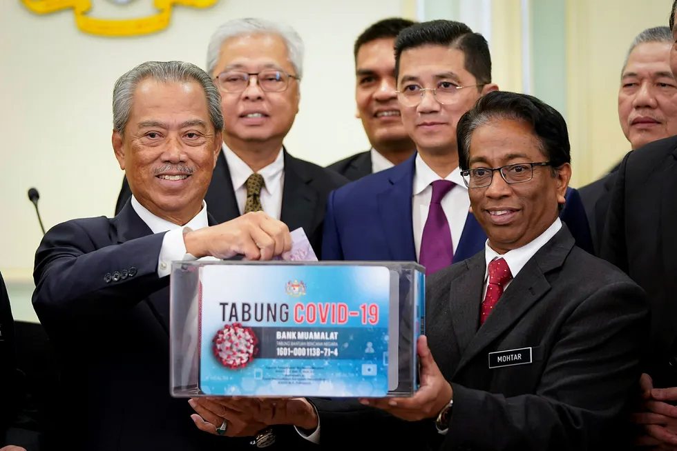 Contribution: Malaysian Prime Minister Muhyiddin Yassin donates to coronavirus fund