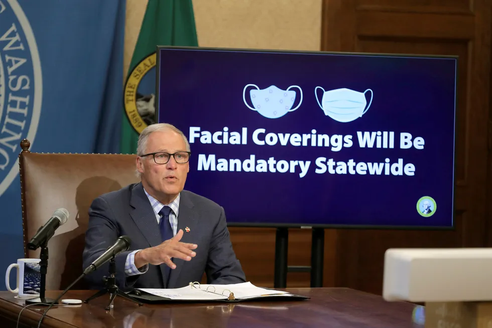 Washington-guvernør Jay Inslee la tirsdag frem ordren om maskepåbud. Påbudet blir gjeldende fra fredag.