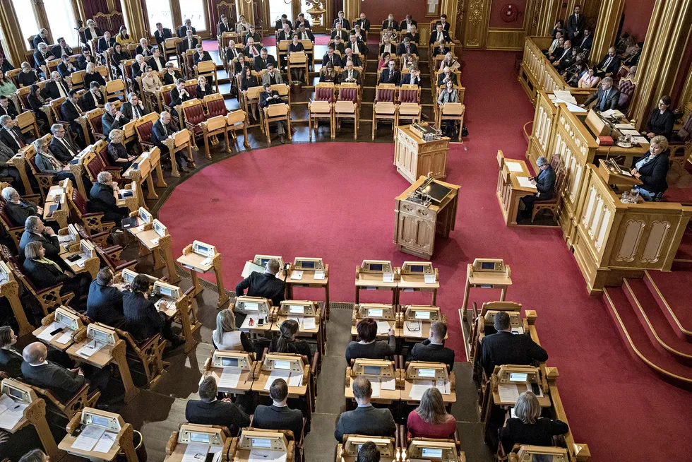 Stortinget stemte for å slutte seg til EUs energibyrå Acer. Foto: Aleksander Nordahl
