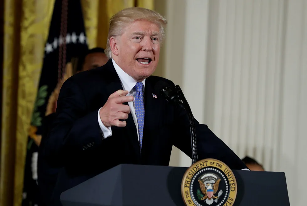 President Donald Trump har lagt seks turbulente måneder bak seg i Det hvite hus. Foto: Evan Vucci/AP/NTB Scanpix
