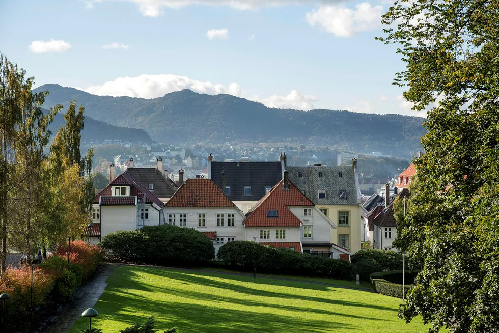 Blant de største byene i Norge falt boligprisene mest i Bergen i september, viser boligprisstatistikken Eiendom Norge la frem onsdag. Foto: Eivind Senneset