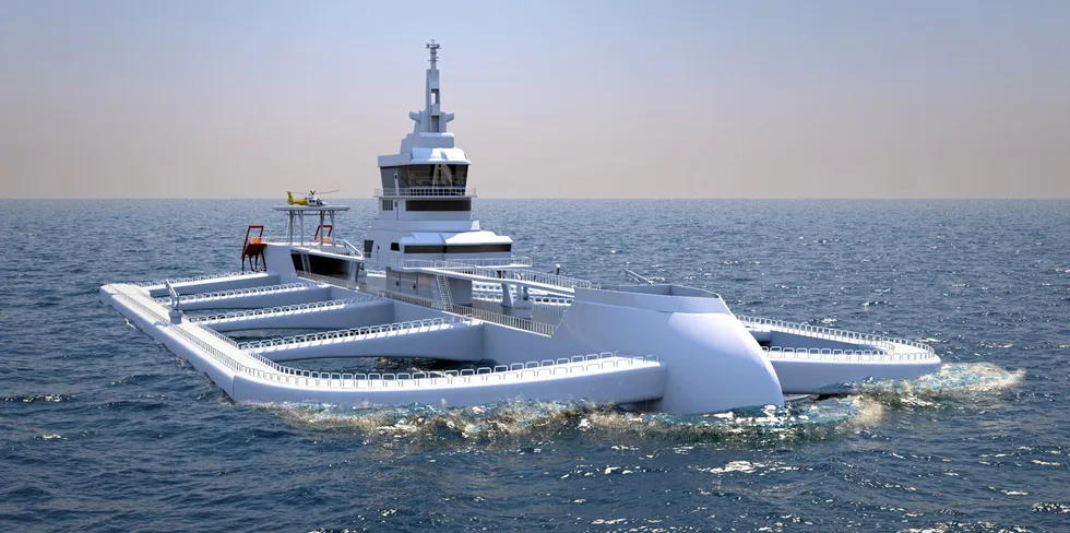 Ocean Ark, «oppdretts-yachten» til Ocean Sovereign.