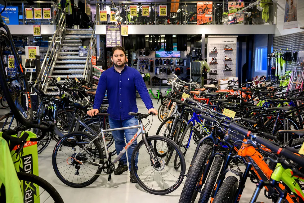 Sykkelforretningen Birk Sport har begjært seg konkurs etter tosifret milliontap i 2019. Daglig leder Martin Norgård Vermundsberget møter DN like etter at møtet med bostyrer er ferdig.