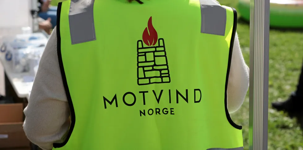 Motvind Norge har inngått forlik med tre personer som ble ansatt av daværende generalsekretær Rune Haaland.