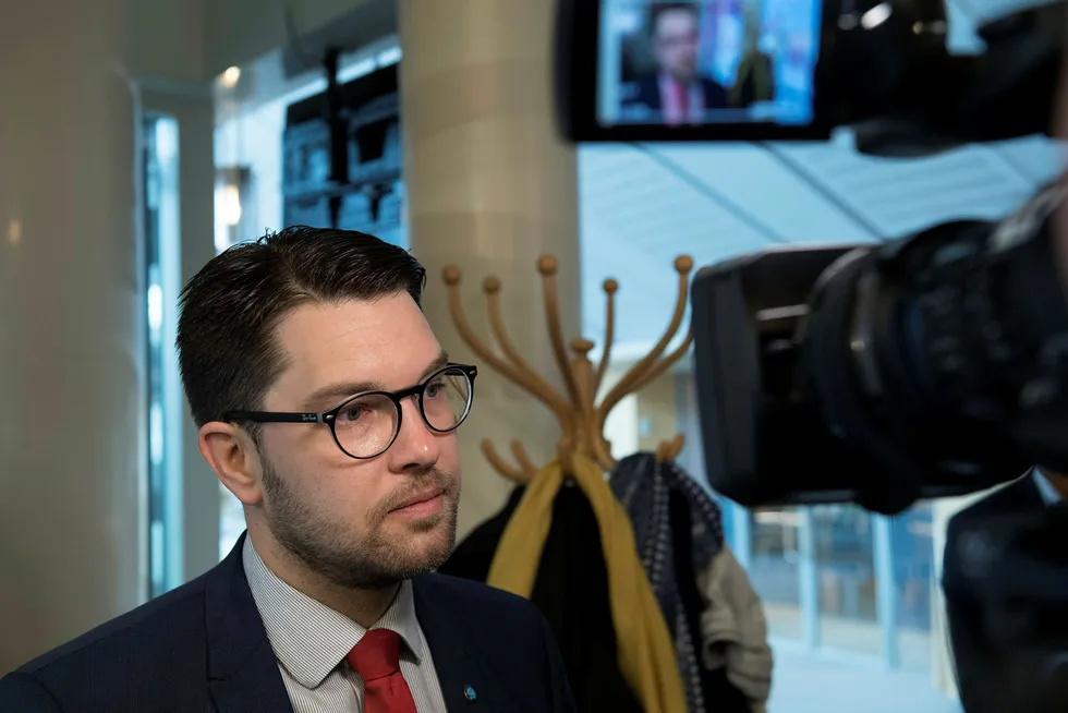 Sverigedemokraternas leder Jimmie Åkesson kan glede seg over de siste meningsmålingene, som viser at partiet nå er like store som Moderaterna. Foto: Henrik Montgomery / TT / NTB scanpix