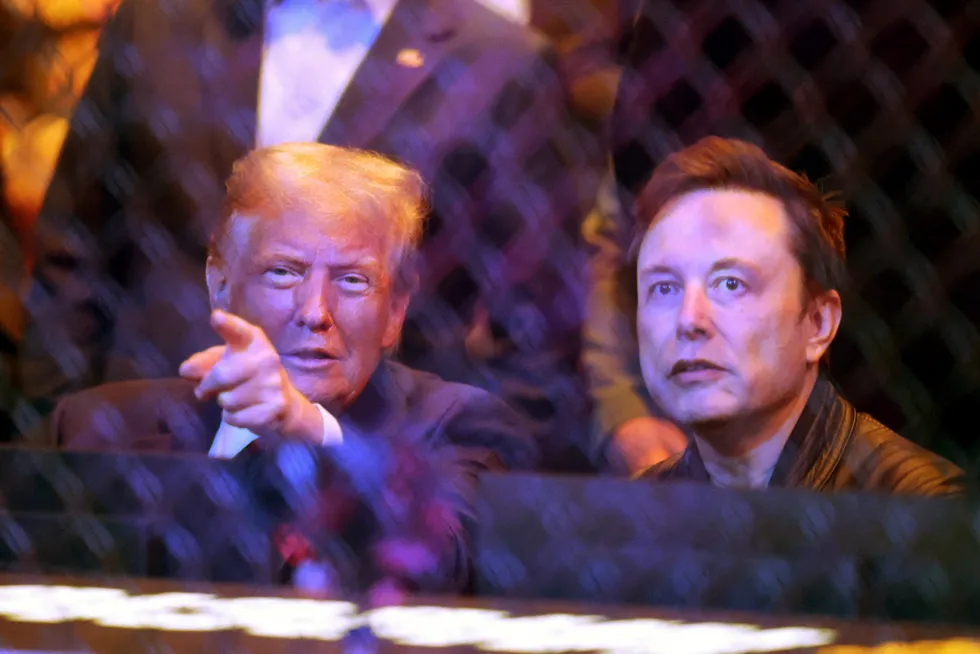 Donald Trump og Elon Musk på helgens UFC-arrangement.