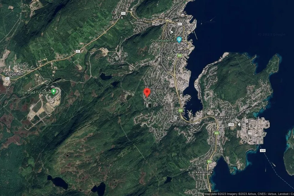 Området rundt Sommerfjøshaugen 1E, Harstad – Hárstták, Troms og Finnmark