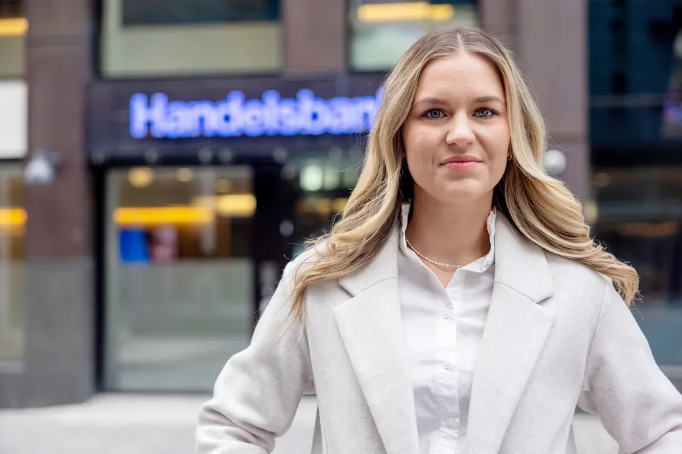 Økonom Sara Midtgaard sier hun skal jobbe mer bredt i Nordea enn i Handelsbanken.