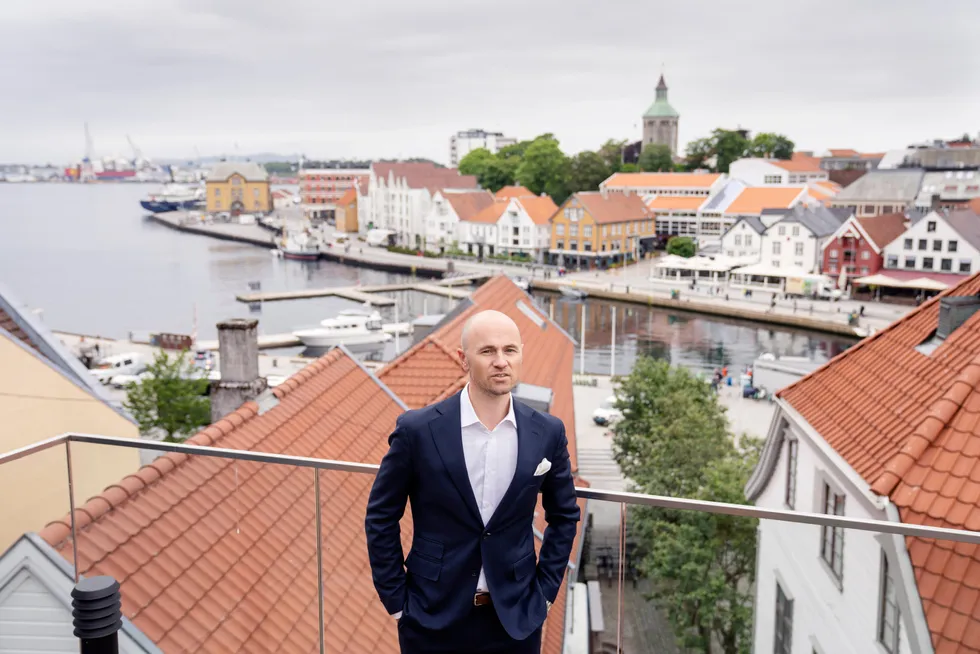 – Oppgangen i olje- og gassprisene hjelper voldsomt på markedet i Stavanger. Selskapene tjener godt med penger og ansetter folk, sier Ole Morten Dreyer i Dreyer Bolig.