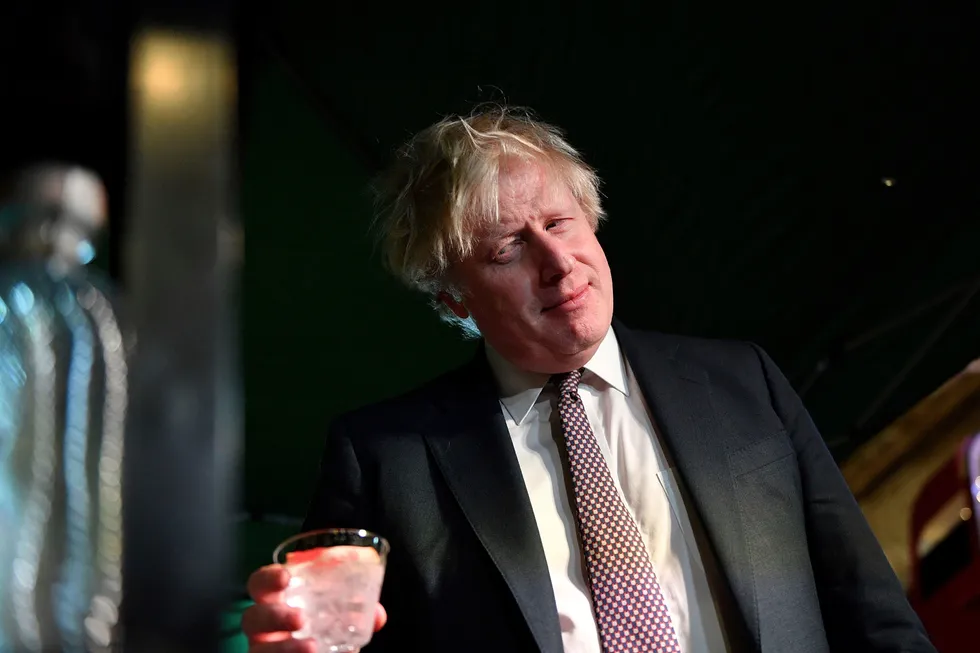 Kan Boris Johnson berge jobben med en motoffensiv etter festskandalene?