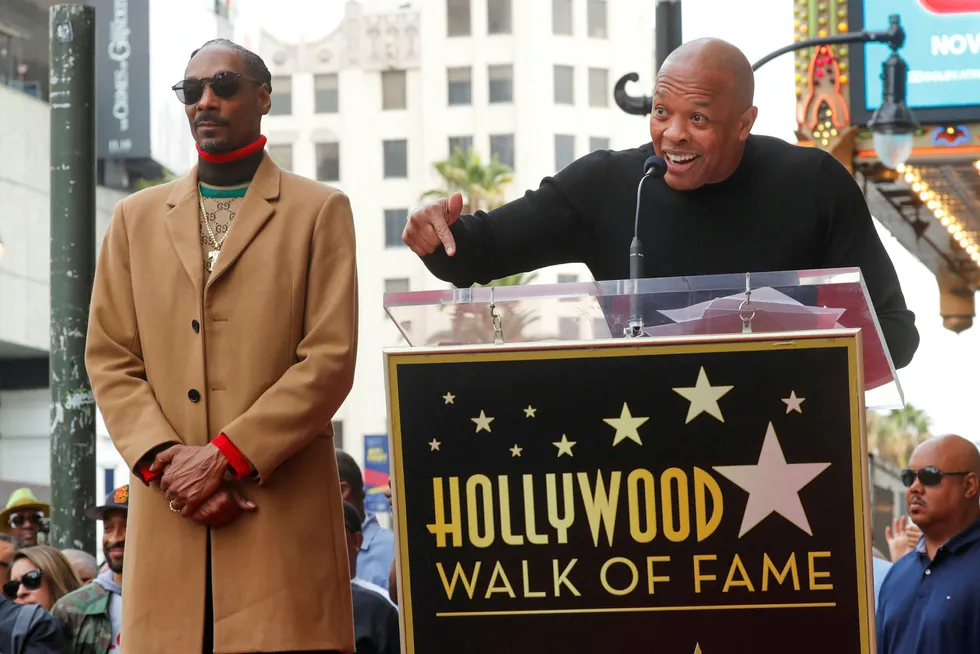 Nr. 1: Andre Young (til høyre), best kjent som Dr. Dre. Her med Snoop Dogg, en av artistene han «fostret opp».