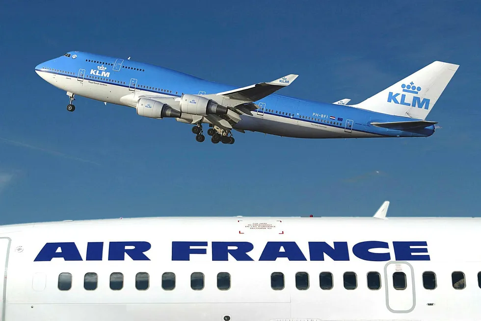 Frankrikes president Emmanuel Macron krever en «klargjøring» fra Nederland etter oppkjøpet i KLM/Air France.