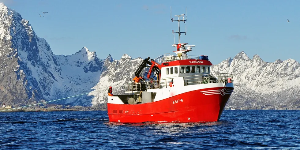 Om bord på kystfiskebåten «Karianne» er meninga klar: Torsk som ikke er fisket til nå bør flyttes til neste års kvoter.