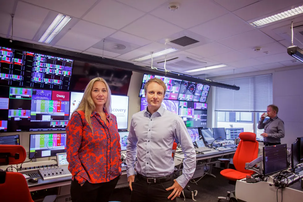 Tine Austvoll Jensen, administrerende direktør Discovery Networks Norway og Espen Skoland, nordisk kommunikasjonsdirektør i Discovery Networks.