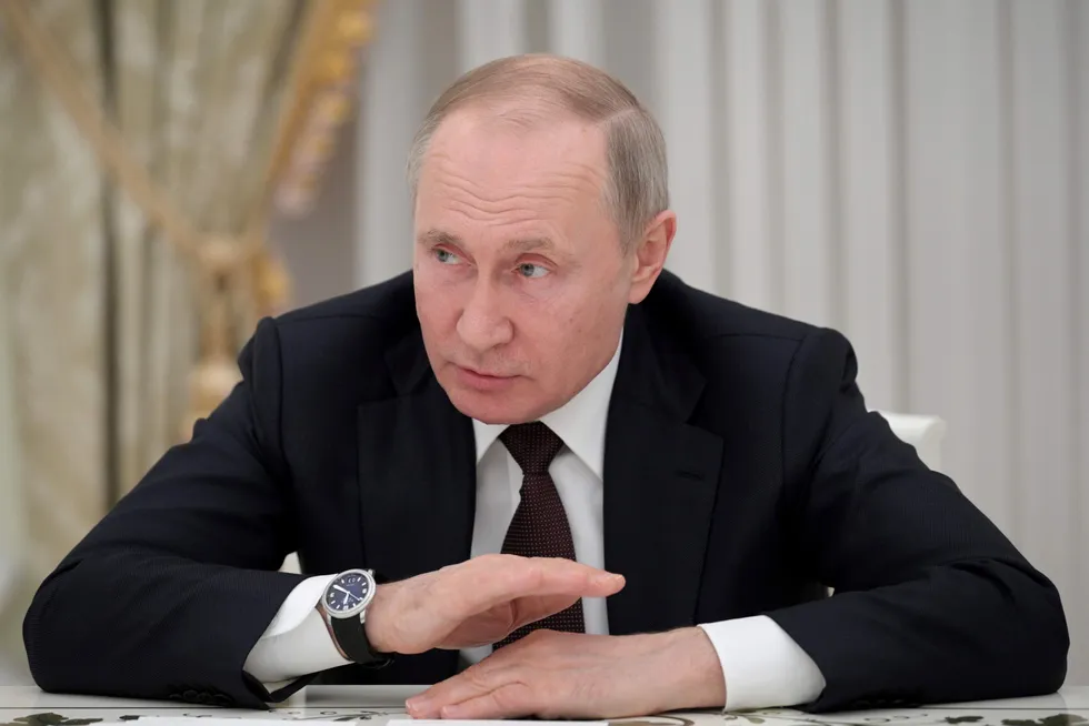 Putin ble for 22 år siden sett som «snill». Så vokste han seg gradvis «slem», skriver artikkelforfatteren.